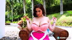 Kim Velez Braces For Big Tit Fun In The Country